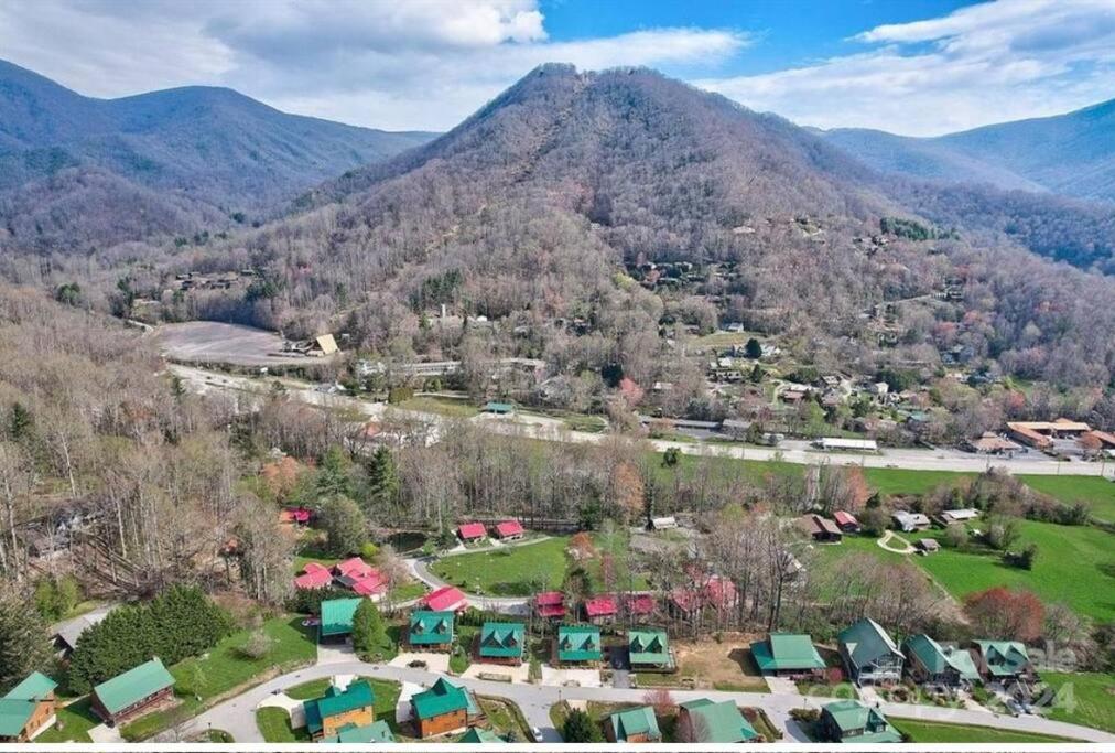 The Snow Owl Cabin Maggie Valley Εξωτερικό φωτογραφία