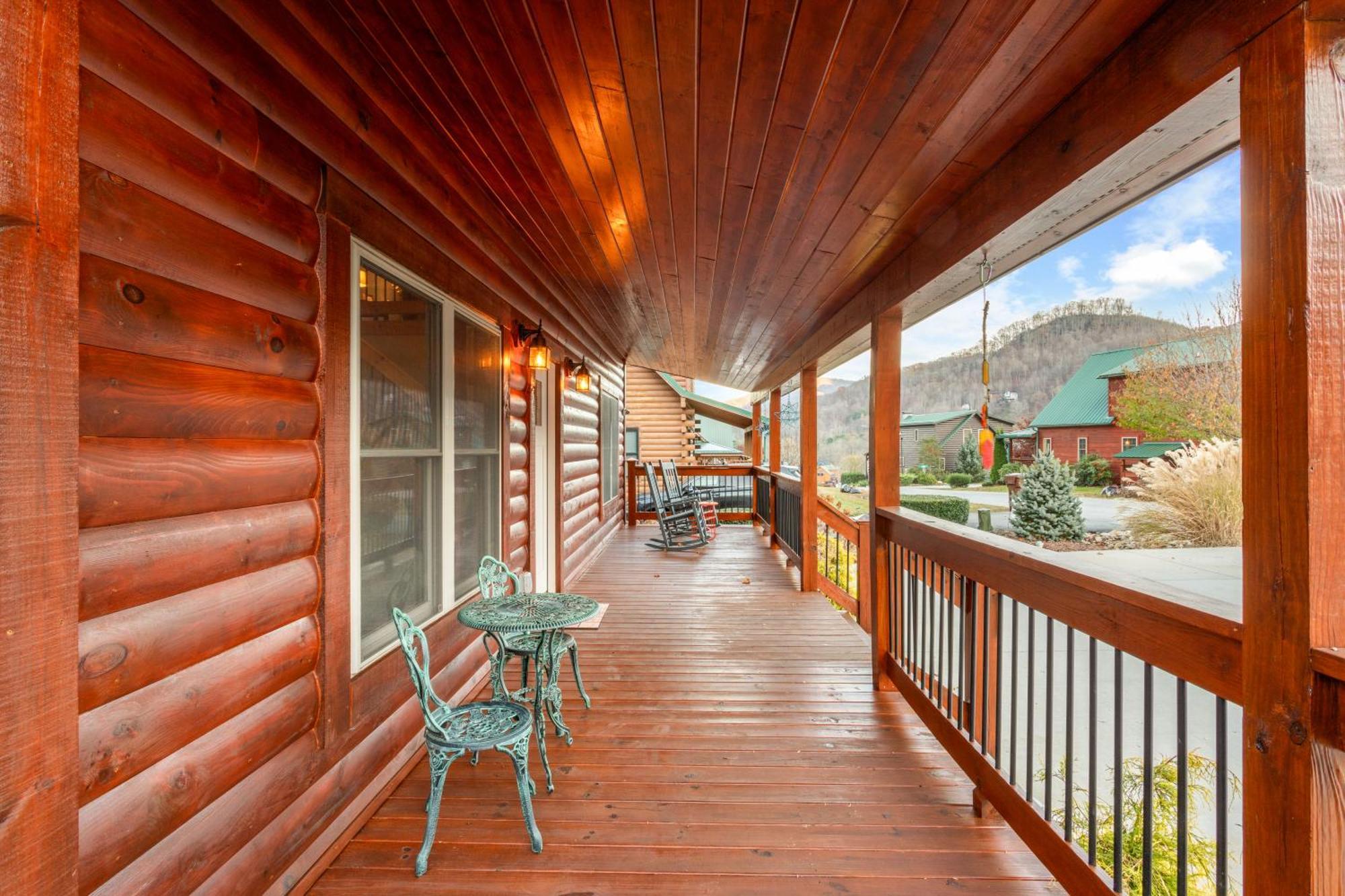 The Snow Owl Cabin Maggie Valley Εξωτερικό φωτογραφία